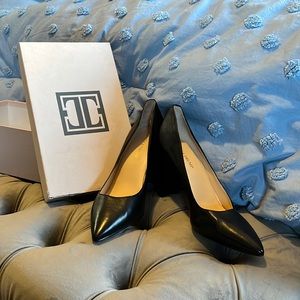 Black Ivanka Trump Katie Pumps size 10 thick heel